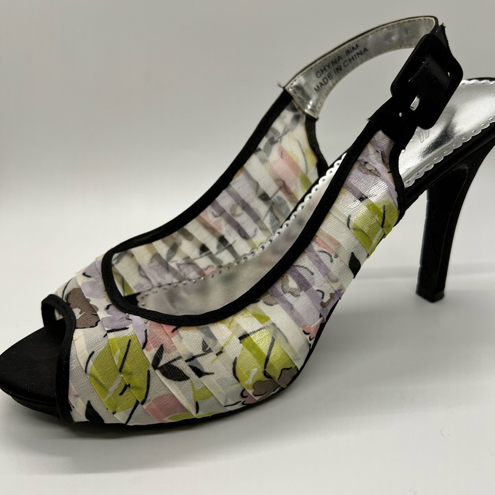 Michaelangelo Chyna Peep Toe Floral Heel